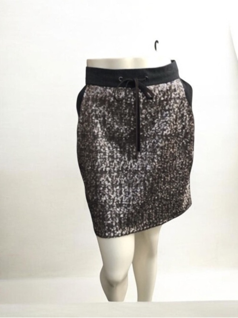 Sequined Skirt on front, sides packets